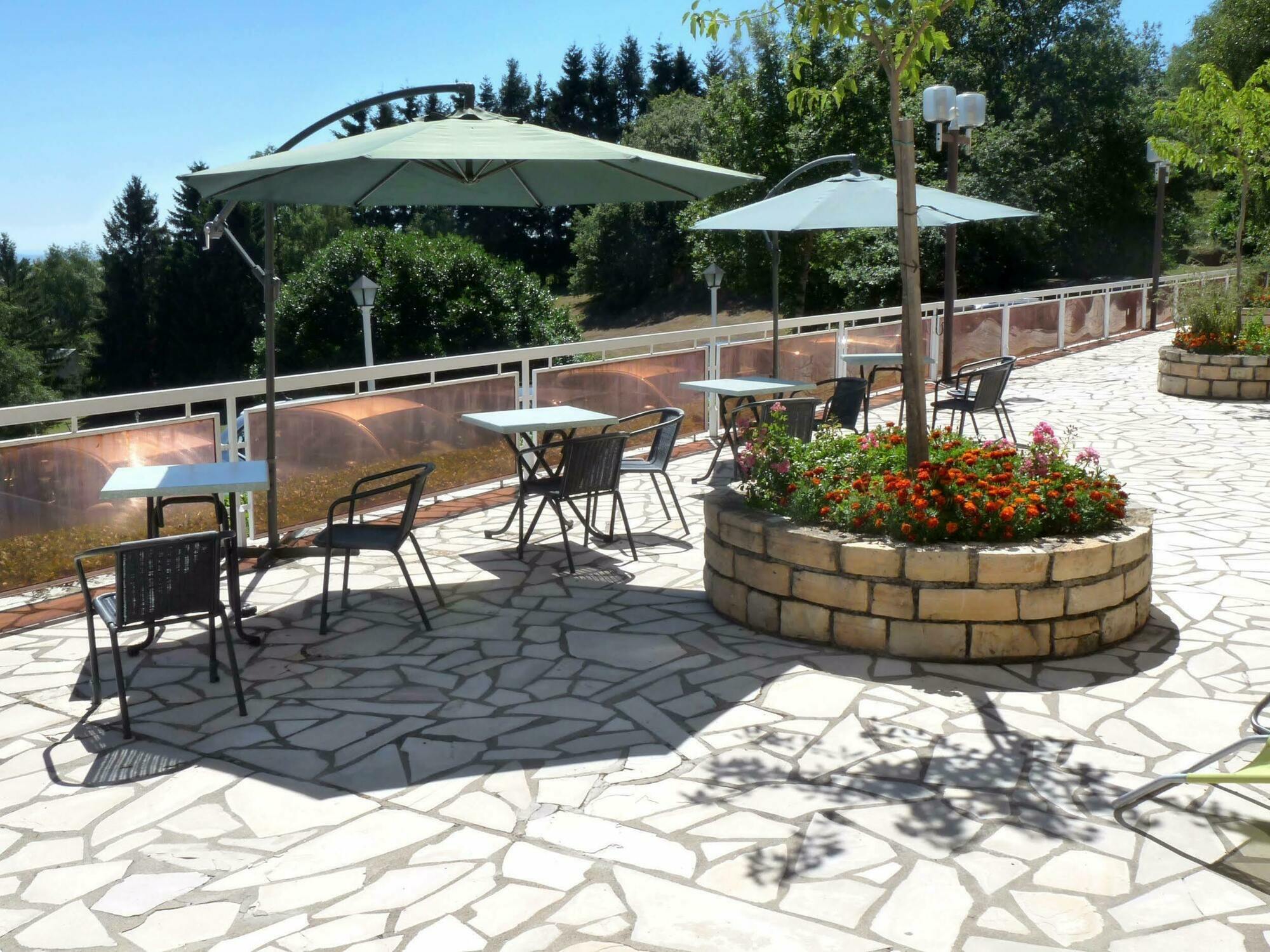 Authentic By Balladins - Rodez / Le Segala Baraqueville Exterior photo